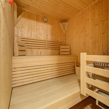 In Mittersill By Lift & Sauna, Cleaning Included * Hollersbach im Pinzgau