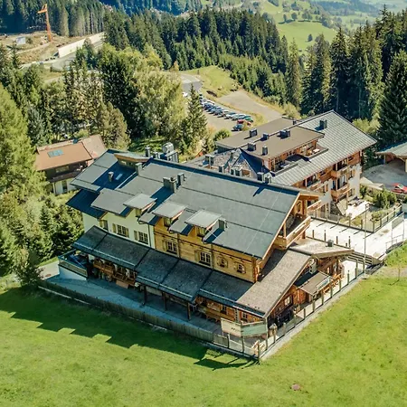 In Mittersill By Lift & Sauna, Cleaning Included * Hollersbach im Pinzgau